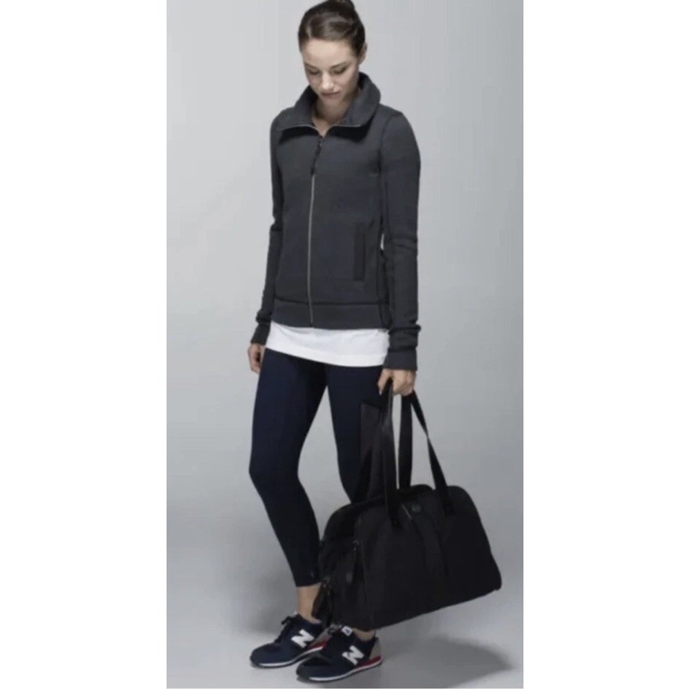Lululemon Women's 4 Heather Gray En Route Zip Up Atlesiure Jacket
